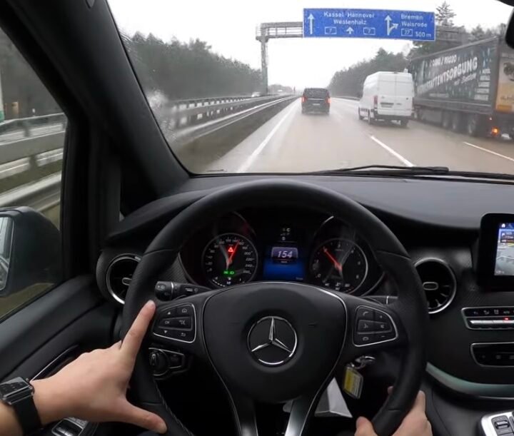 Пасажирські перевезення з Кракова Варшави до Хмельницького