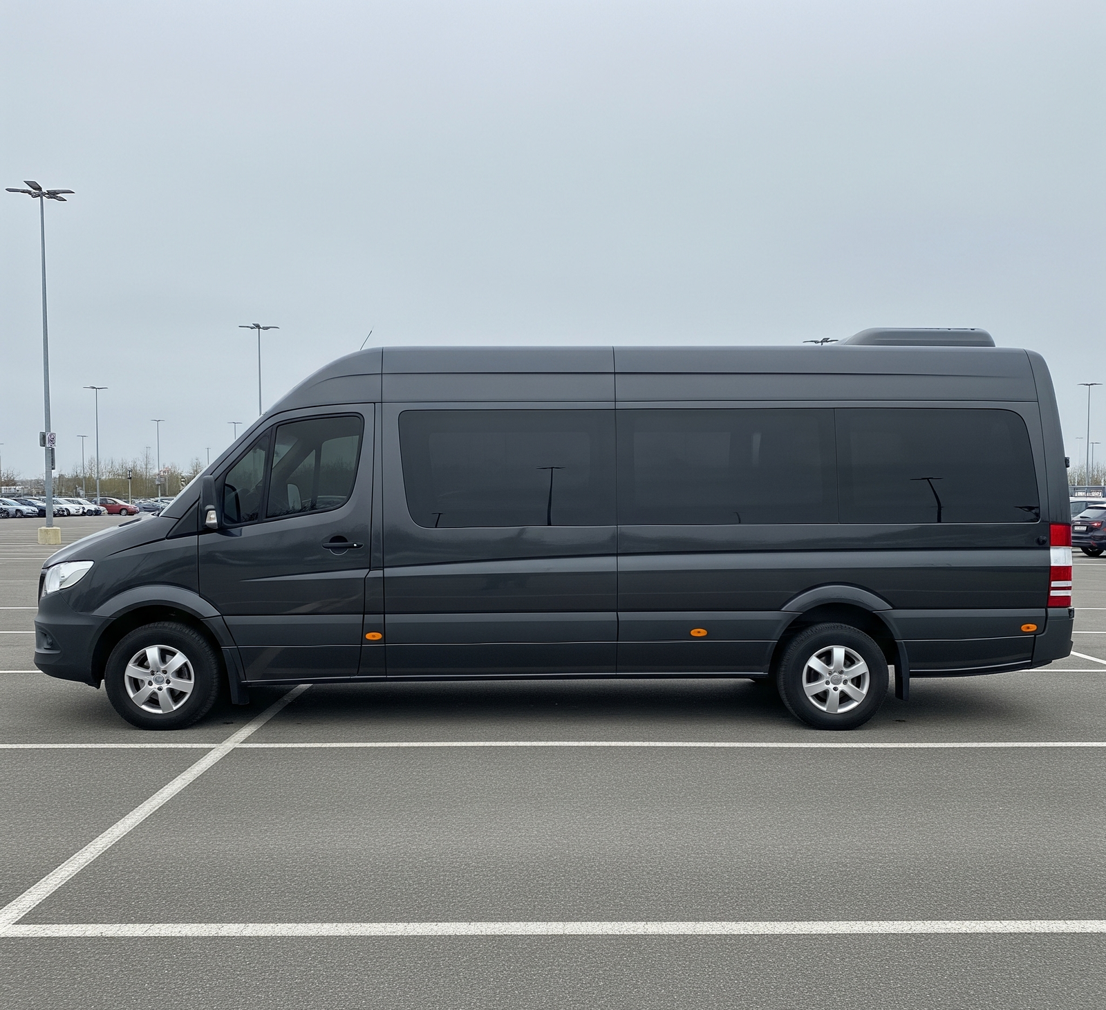 🚖 מונית אומן – נמל התעופה ורשה